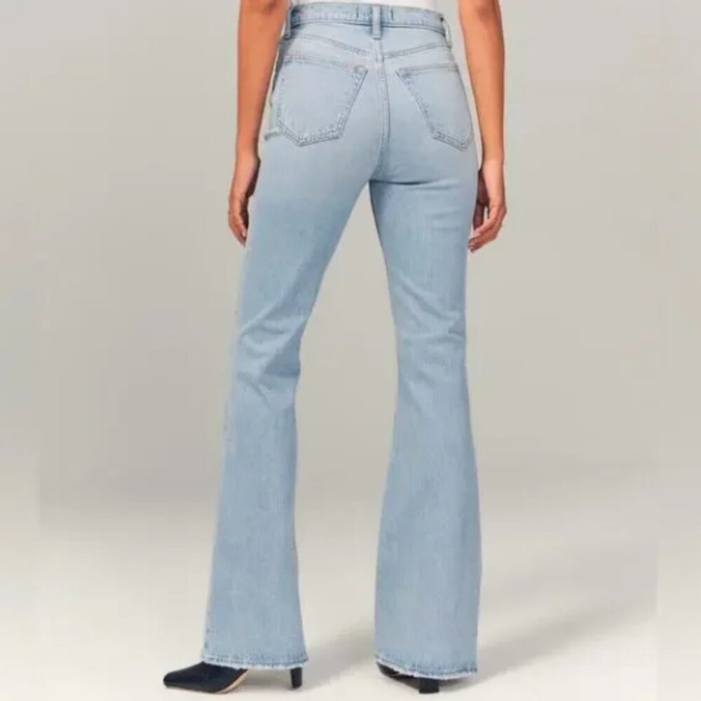 Abercrombie & Fitch The Flare Ultra High Rise Jean - Picture 2 of 5